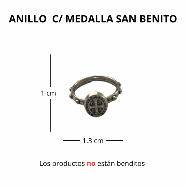 Anillo con medalla de San Benito